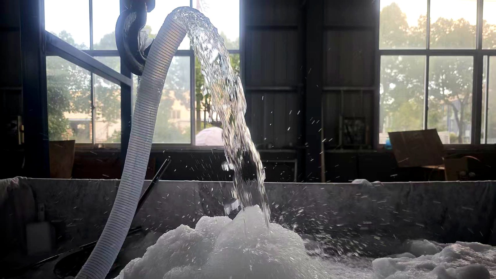 Neige par eau surfondue — vue technique 1